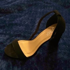 Heels black